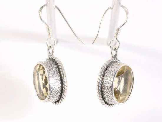 Bewerkte ovale zilveren oorbellen met citrien afbeelding 2