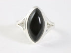 Hoogglans zilveren ring met onyx afbeelding 4