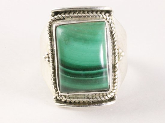 Bewerkte zilveren ring met malachiet afbeelding 4