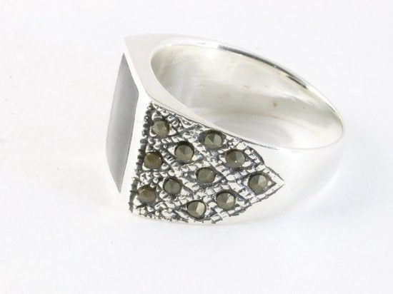 Zilveren zegelring met onyx en marcasiet afbeelding 2