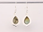 Bewerkte zilveren oorbellen met labradoriet afbeelding 3