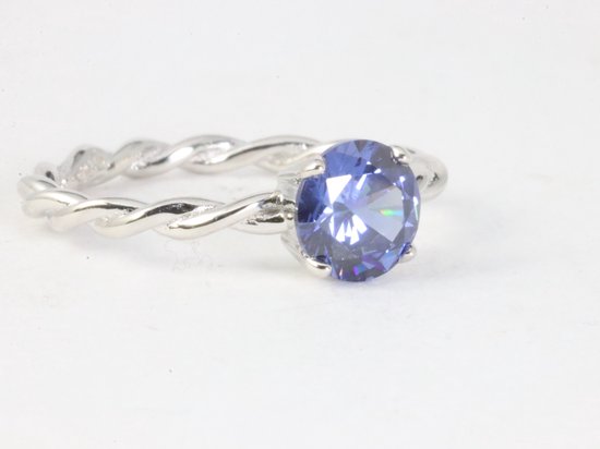 Zilveren ring met tanzaniet afbeelding 1