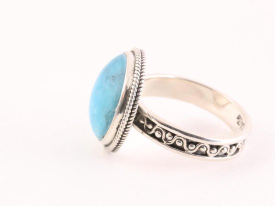 Ronde bewerkte zilveren ring met Arizona turkoois afbeelding 2