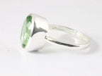 Hoogglans zilveren ring met groene amethist afbeelding 2