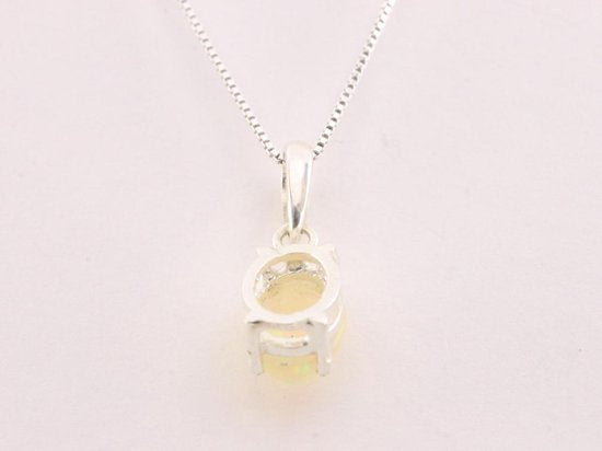 Fijne zilveren hanger met Ethiopische opaal aan ketting afbeelding 3