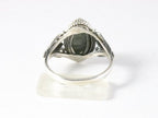 Fijne bewerkte zilveren ring met groene serafiniet afbeelding 3