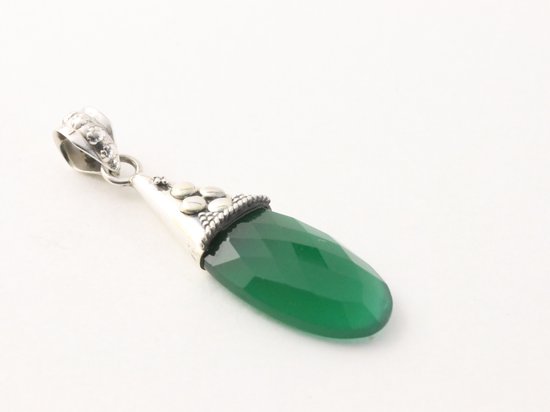 Bewerkte zilveren hanger met groene onyx aan ketting afbeelding 2