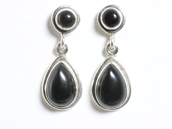 Zilveren oorstekers met onyx afbeelding 1