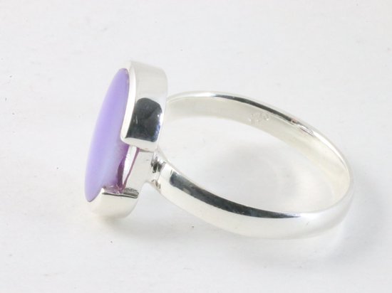 Hoogglans zilveren ring met paarse agaat afbeelding 2