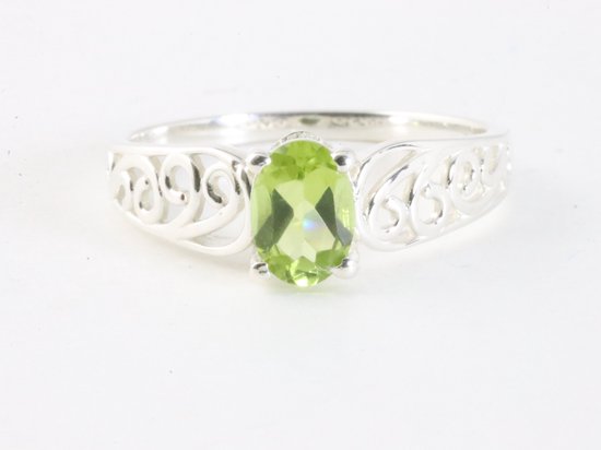 Fijne opengewerkte hoogglans zilveren ring met peridoot afbeelding 4