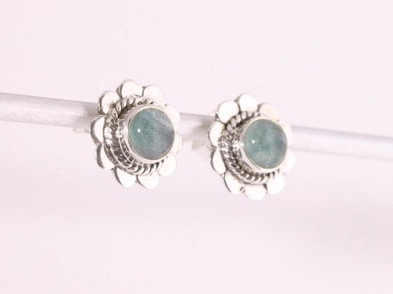 Fijne bewerkte zilveren oorstekers met blauwe apatiet afbeelding 4