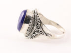 Bewerkte zilveren ring met lapis lazuli afbeelding 2