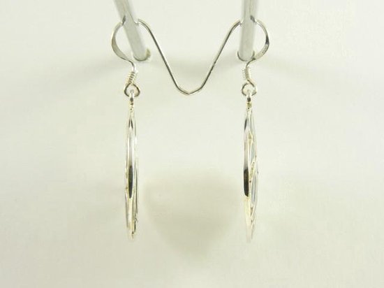 Ronde opengewerkte zilveren oorbellen met abalone schelp afbeelding 2