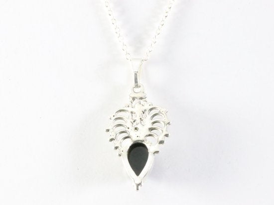 Fijne opengewerkte zilveren hanger met onyx aan ketting afbeelding 3
