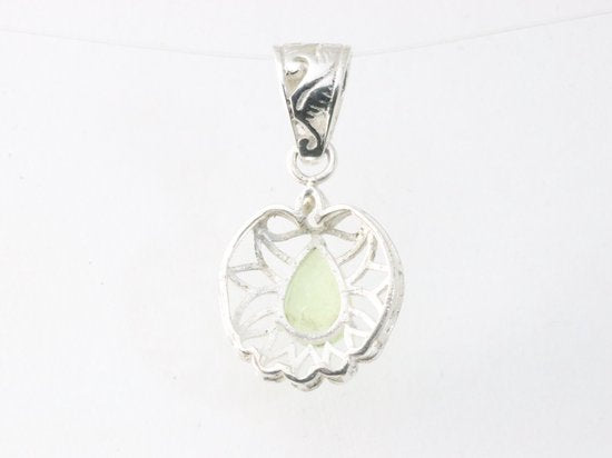 Bewerkte ronde zilveren hanger met amethist aan ketting afbeelding 3