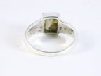 Bewerkte zilveren ring met labradoriet afbeelding 3