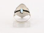 Bewerkte zilveren ring met blauwe topaas afbeelding 3