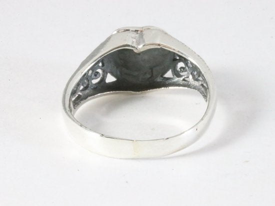 Opengewerkte zilveren ring met parelmoer hartje afbeelding 3