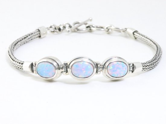 Traditionele zilveren snake armband met Australische opaal afbeelding 1