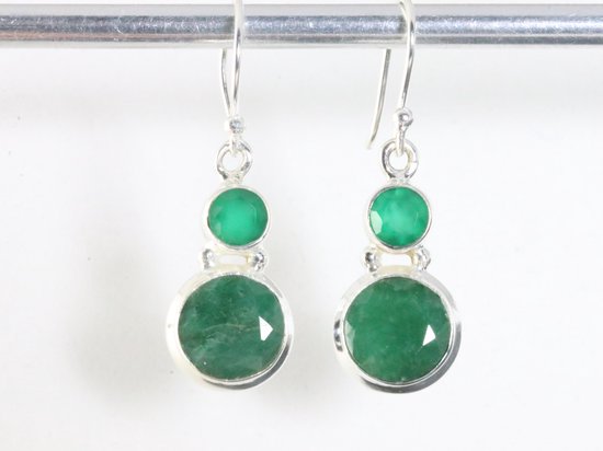 Zilveren oorbellen met smaragd en groene chalcedoon afbeelding 4