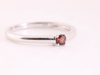 Fijne hoogglans zilveren ring met granaat afbeelding 1