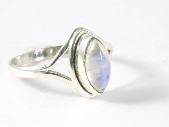 Fijne zilveren ring met regenboog maansteen afbeelding 1