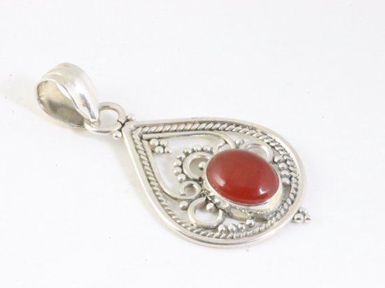 Opengewerkte zilveren hanger met carneool afbeelding 2