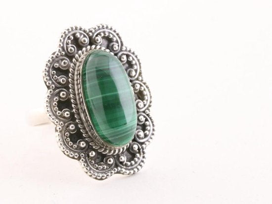 Bewerkte zilveren ring met malachiet afbeelding 1