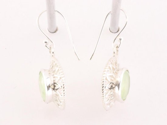 Ronde opengewerkte zilveren oorbellen met prehniet afbeelding 2