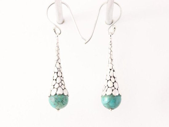 Bewerkte zilveren pegel oorbellen met turkoois afbeelding 2