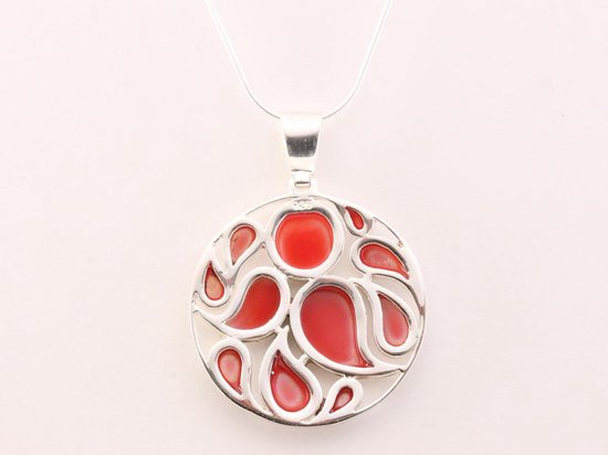 Ronde opengewerkte zilveren hanger met roze parelmoer aan ketting afbeelding 3