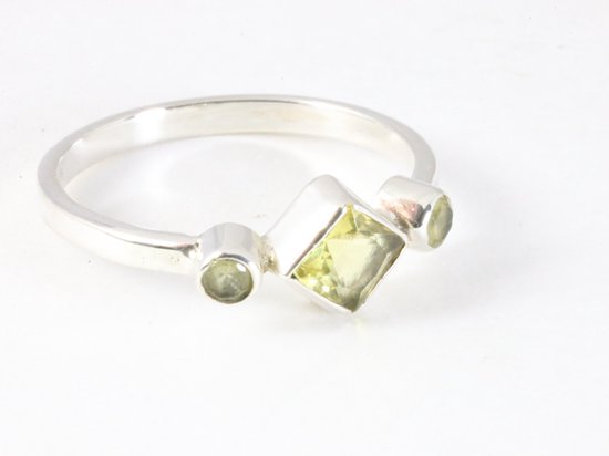 Fijne hoogglans zilveren ring met citrien afbeelding 1