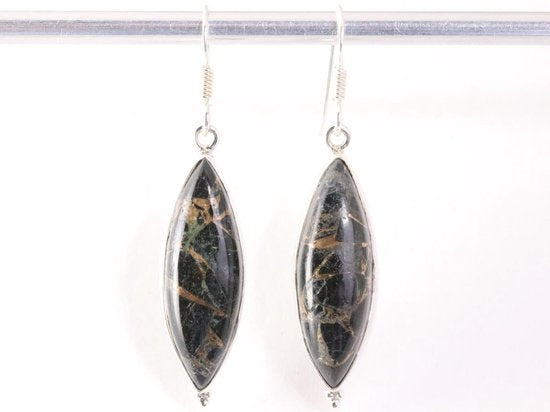 Lange zilveren oorbellen met zwarte koperturkoois afbeelding 4