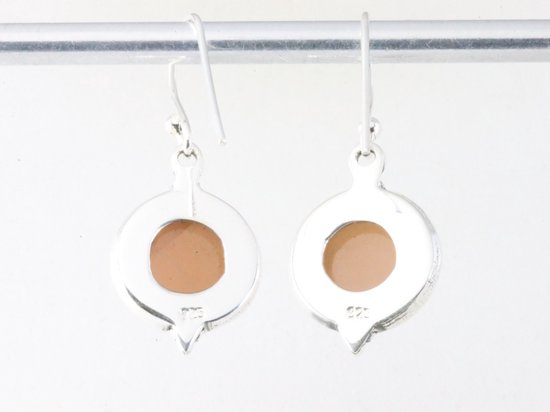 Ronde zilveren oorbellen met bruine maansteen afbeelding 2