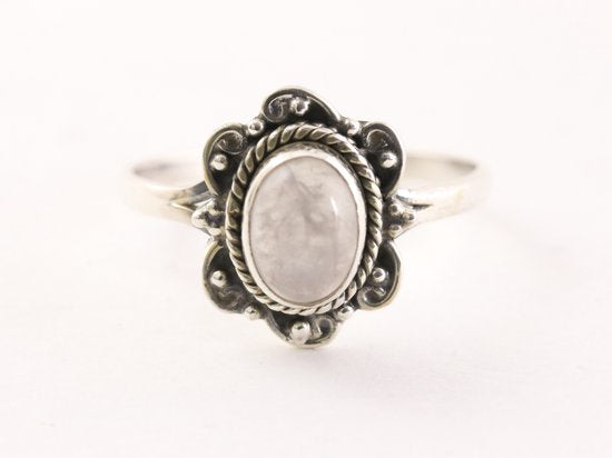 Fijne bewerkte zilveren ring met rozenkwarts afbeelding 4