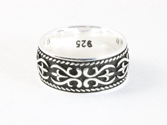 Zilveren ring met fantasie gravering afbeelding 1