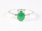 Fijne hoogglans zilveren ring met smaragd afbeelding 4