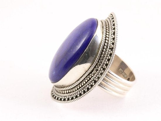 Zware bewerkte zilveren ring met grote lapis lazuli steen afbeelding 2
