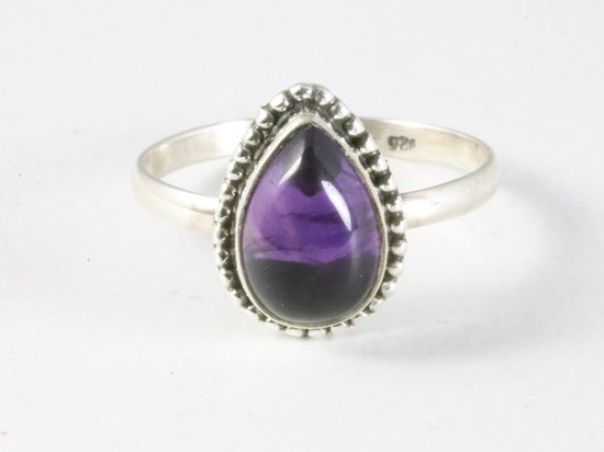 Bewerkte zilveren ring met amethist afbeelding 4