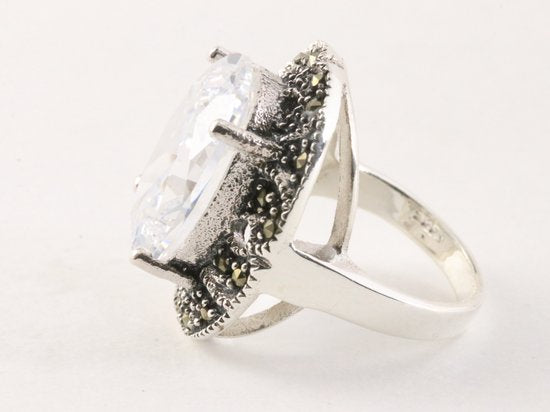 Zware zilveren ring met kristal en marcasiet afbeelding 2