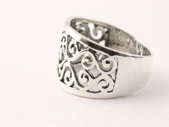 Opengewerkte zilveren ring afbeelding 2