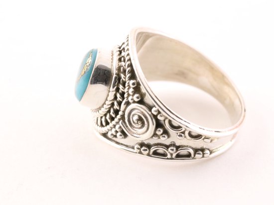 Bewerkte zilveren ring met blauwe koperturkoois afbeelding 2