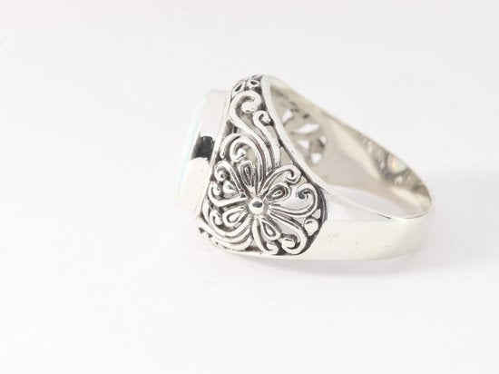 Opengewerkte zilveren ring met welo opaal afbeelding 4