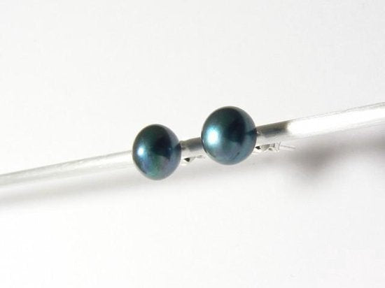 Zilveren oorstekers met natuurlijke zwarte zoetwaterparels afbeelding 4