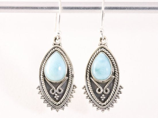 Bewerkte zilveren oorbellen met larimar afbeelding 4