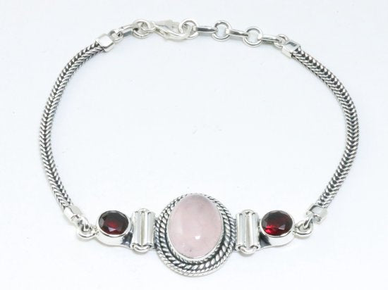 Bewerkte zilveren armband met rozenkwarts en granaat afbeelding 1