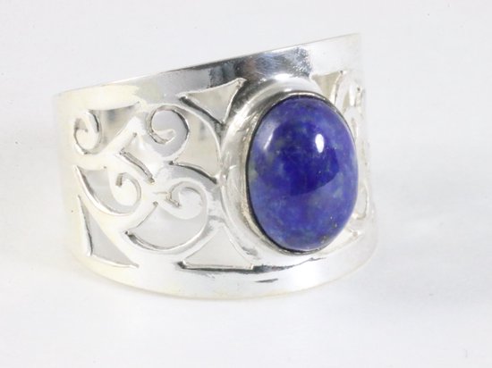 Brede opengewerkte zilveren ring met lapis lazuli afbeelding 1