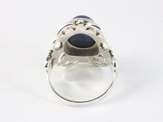 Opengewerkte zilveren ring met lapis lazuli afbeelding 3