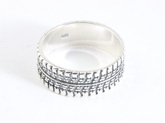 Fijn bewerkte zilveren ring afbeelding 2
