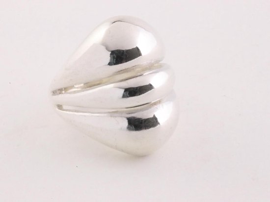 Zware opengewerkte zilveren ring afbeelding 1